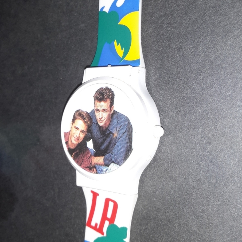 Watch 90210 Beverly Hills